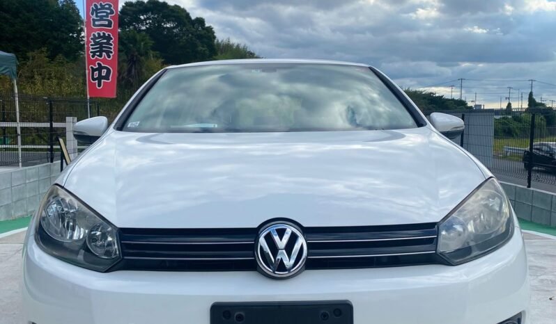 
								Volkswagen Golf TSI Trendline full									