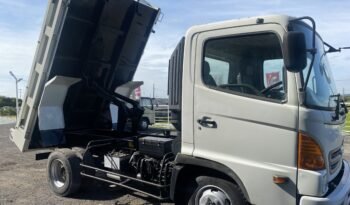 
									Hino Dump Truck full								