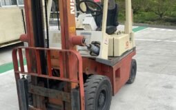 Nissan 1 Tonne Fork Lifter