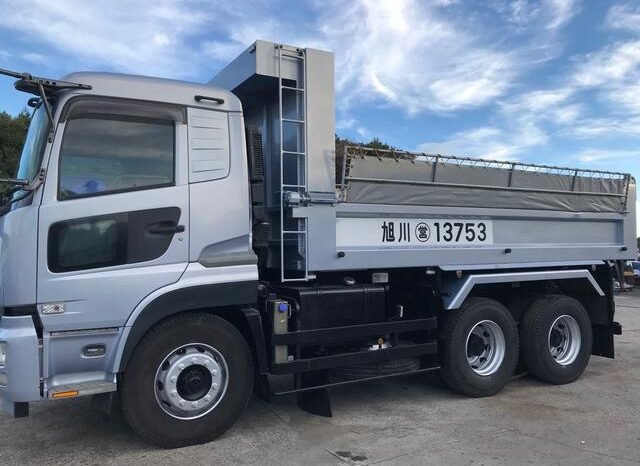 
								UD Quon 10 Tonne Dump Truck full									