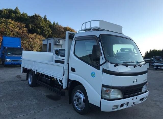 
								2002 Hino Dutro Truck full									