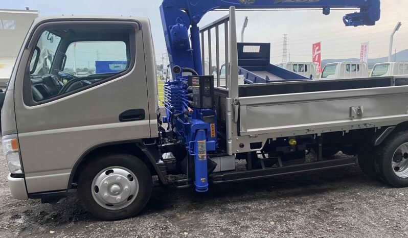 
								2004 Mitsubishi Canter Crane full									